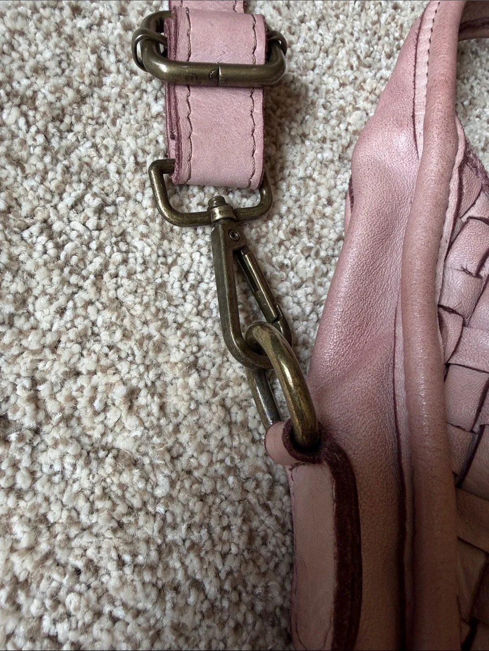 Sundance Made in Italy Dusty Rose Bag with Crossbody Strap
